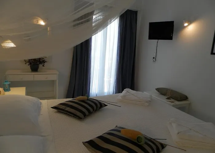 شقة واستوديوهات نيسيوتيكو دريوس