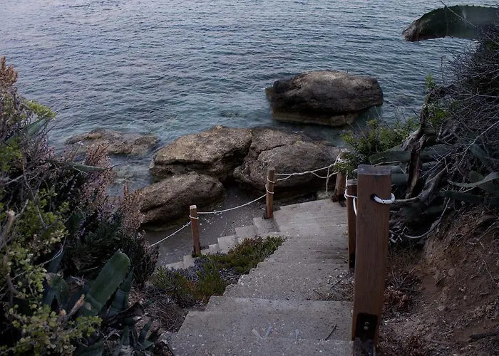 شقة واستوديوهات نيسيوتيكو دريوس